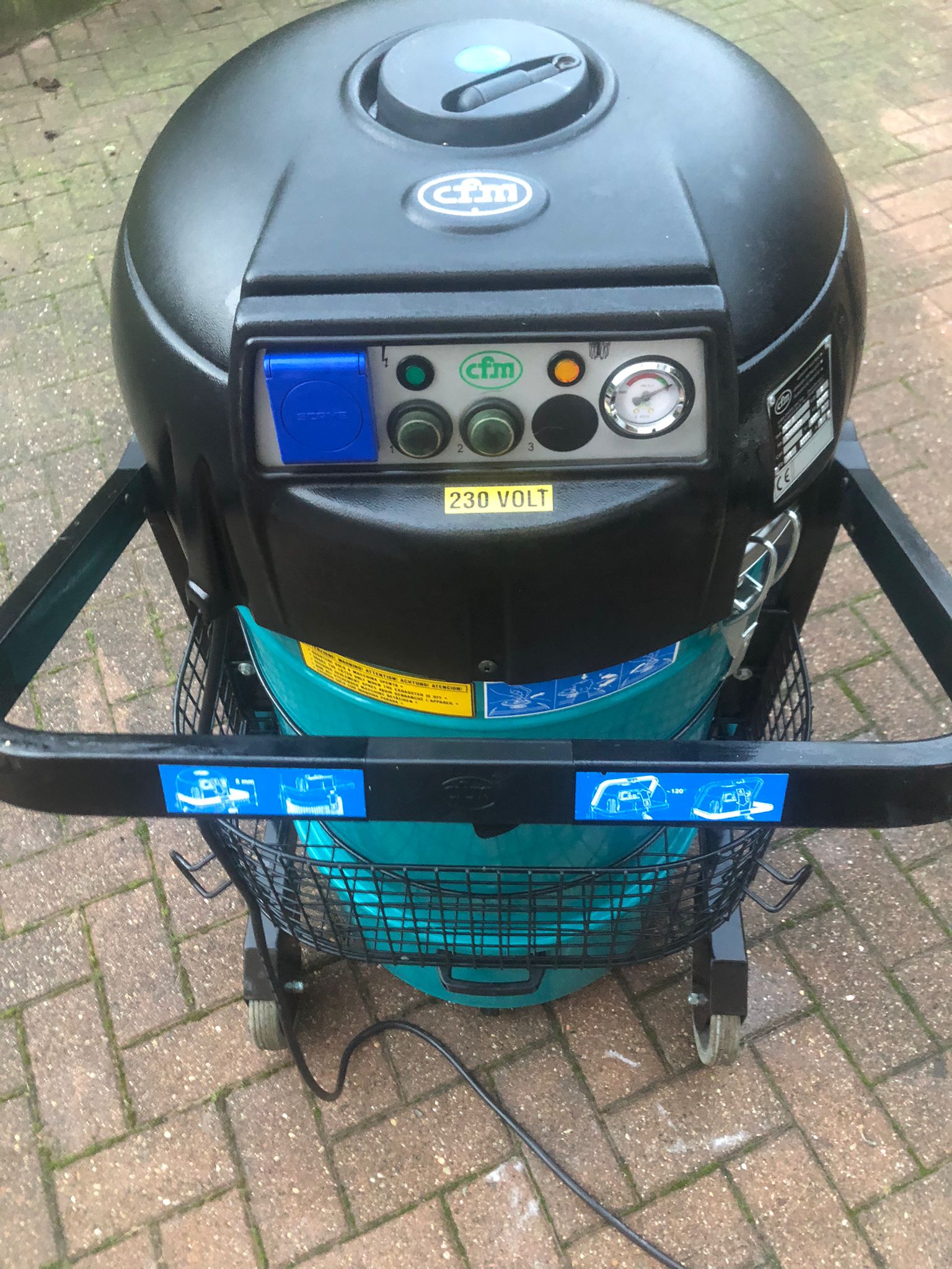 CFM NILFISK 127 A  2002